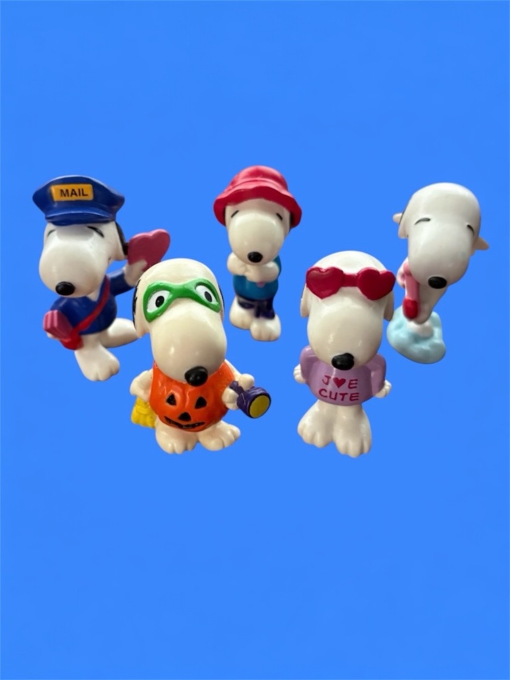 Five Vintage Snoopy Peanuts Whitman’s Figurines